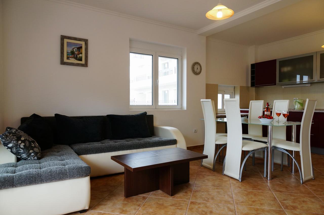 Petrovac Apart Hotel Forte Roses Montenegro Ko Buljarica المظهر الخارجي الصورة