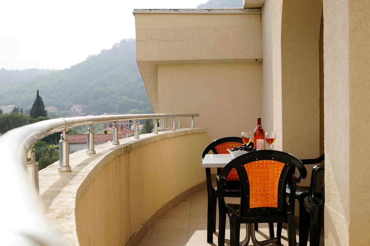 Petrovac Apart Hotel Forte Roses Montenegro Ko Buljarica المظهر الخارجي الصورة
